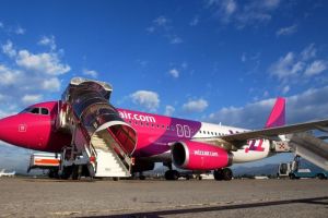 Wizz Air vine cu explicaţii despre mutarea zborurilor din Sibiu către Luton la Southend Londra