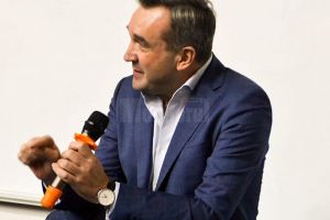 Studenţii de la Drept, faţă în faţă cu profesionişti din domeniu