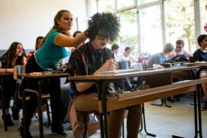 Legea care interzice bullying-ul în şcoli a intrat în vigoare