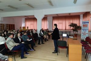 FOTO Conferinţă pentru performanţă la Liceul „Alexandru cel Bun” din Botoşani. Cum încearcă liceele să mărească rata de promovabilitate la examene