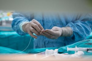 Infarctul miocardic acut: ce este coronarografia