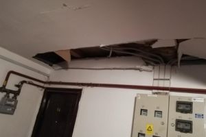 Explozie puternică într-un bloc din Galaţi. O persoană a suferit arsuri grave