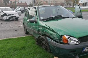 Accident surprins de camere, la Punctele Cardinale. Trei accidente într-o oră. Nu mergeau semafoarele