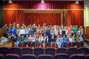 Proiectul educaţional ,,RECICLEAZĂ! FII ECO!’’ Ediţia I, la Ocna Mureş: Zeci de copii şi cadre didactice implicaţi în activităţi cu scop educativ