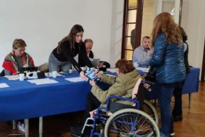 Alegerile prezidenţiale: Peste 300.000 de români din străinătate au votat deja viitorul preşedinte