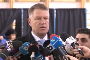 VIDEO Preşedintele Iohannis a votat – „Este ziua campionilor cu ştampila VOTAT în mână”