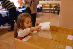 Prezenţa la urne la nivel naţional, la ora 11, mai mare ca în turul întâi. Câţi bihoreni au votat