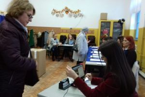 Prezenţă record la vot în staţiunea preferată a lui Iohannis