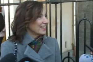 Carmen Iohannis a votat – „Dragi români, nu subestimaţi ziua de astăzi”