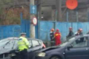 Incident la o sectie de votare din Ploiesti. Un angajat Rosal a fost ridicat de Politie