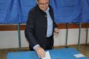 Vot, prezidenţiale, turul II. Marian Jean Marinescu (PNL): Este normal să votezi şi este şi mai normal să votezi normalitatea!
