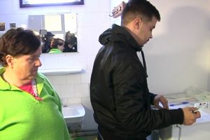 Aproape 400 de persoane internate în Spitalul de Urgenţă au votat astăzi