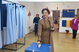 #PREZIDENȚIALE2019: Carmen Holban: “Am votat pentru o Românie puternică”