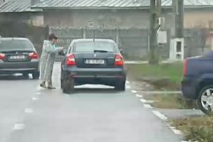 #PREZIDENȚIALE2019 – Plângeri penale pentru transportul alegătorilor cu un autoturism al primăriei Răcari