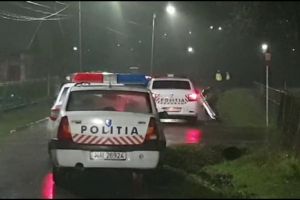 VIDEO. Bărbat filmat în timp ce este împuşcat la o secţie de votare!