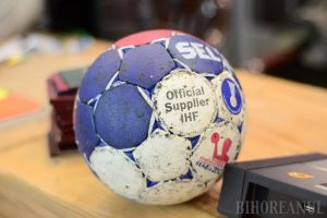 Victorie la 13 goluri diferenţă pentru handbaliştii de la CSM Oradea, duminică, în faţa timişorenilor de la CSU Politehnica