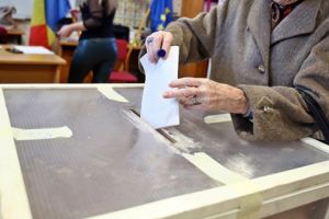 Alegeri prezidenţiale: prezenţă la vot de peste sută la sută la unele secţii din Timiş