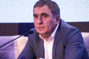 Proiect pentru Romania!:  Gica Hagi - Vrem sa devenim cei mai buni sau doar vrem sa existam? Aceasta-i intrebarea mea!“ (galerie foto)