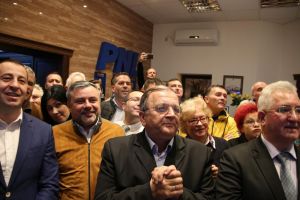 Klaus Iohannis şi PNL Suceava au câştigat alegerile în 93 de localităţi ale judeţului ...