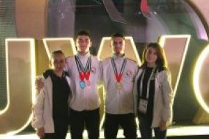 Super performanţă covasneană la Campionarele Mondiale de Ju-Jitsu desfăsurate în Emitatele Arabe Unite –Adu Dhabi:  Vlad Lascu, campion mondial, Laurenţiu Ţifrea şi Sergiu Lascu vicecampioni mondiali