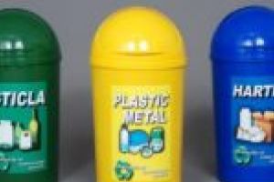 Tarifele pentru ridicarea deşeurilor vor scădea la Berzasca, o singură condiţie însă: „dacă învăţăm să colectăm corect, selectiv”