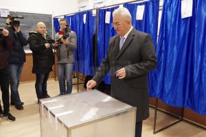 Ion Lungu a votat pentru o Românie democratică şi cu gândul ca românilor să le fie bine ...