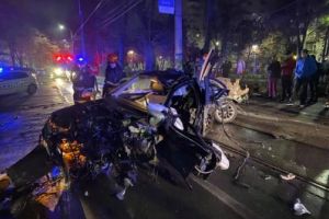 Imaginile groazei, in Braila / Bolid transformat intr-un morman de fiare si un tanar de 23 de ani, intre viata si morte