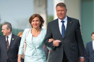Iohannis a luat cele mai multe voturi la Colegiul „Gheorghe Lazăr”, unde predă soţia lui