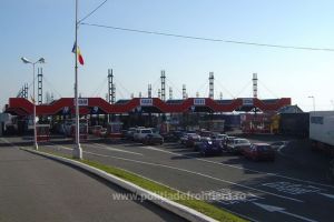 Migrant în taxi: Un tânăr a încercat să iasă din ţară cu paşaportul altei persoane. Taximetristul ştia „combinaţia”