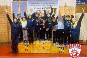 Sportivii de la Judo Club Liberty Oradea şi-au adjudecat 19 medalii la ultimele două competiţii internaţionale (FOTO)