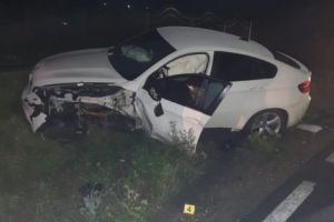 A băut şi a troncănit un BMW X6