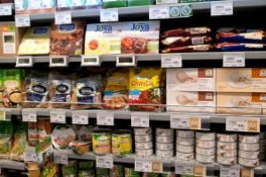 Autorităţile anunţă intensificarea controalelor în domeniul siguranţei alimentelor până în luna ianuarie