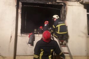 Incendiu la un apartament de pe strada Strungarilor