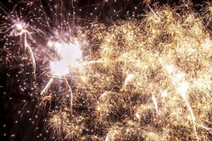 Șampanie şi foc de artificii pentru alexăndreni, în noaptea dintre ani