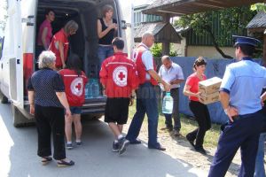 Trei boilere donate de Crucea Roşie, Filiala Suceava, Centrelor de recuperare de la Costâna ...