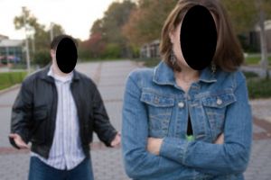 Bărbat din Miercurea Ciuc, cercetat penal pentru hărţuirea prietenei sale cu 20 de ani mai mică