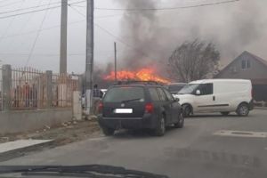 Alerta la ISU Dobrogea: Casa in flacari, in Lumina