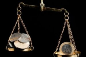 MINUNEA a durat fix o zi! Euro a CRESCUT din nou