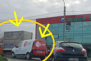 FOTO. Bătaie în trafic în Satu Mare. Doi bărbaţi şi-au împărţit pumni!