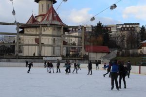 Patinoarul Areni şi cel cu suprafaţă teflonată, din Centru, deschise începând cu Ziua ...