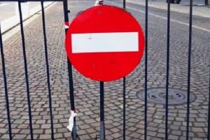 Cum se restricţionează circulaţia rutieră în Alba Iulia cu ocazia Zilei de 1 Decembrie. Lista străzilor restricţionate