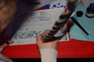 Cadre didactice din ţară şi din străinătate, în vizită la Casa memorială „Romulus Cioflec” din Araci