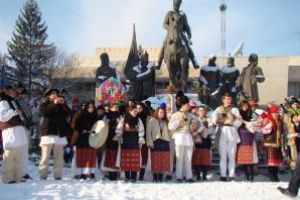 Pregătiri pentru Festivalul Internaţional de Colinde şi Obiceiuri de iarnă CRĂCIUNUL LA ROMÂNI