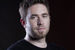 Andrei Găluţ, supravieţuitor al incendiului din clubul Colectiv, cere despăgubiri în valoare de 8 milioane de euro