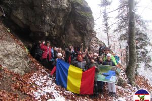 Educaţie montană cu elevii şcolii Nr.4 Moreni