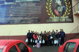 Campania umanitară „De la copil la copil, o rază de speranţă”, organizată la Colegiul ...