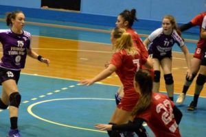 Debuturi mureşene în loturile de handbal