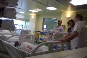 Statul decontează operaţiile de la Polisano pentru copiii bolnavi de inimă