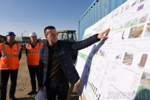 Încă un parc în Oradea! Amenajarea coridorului verde Barcăului a început că dezafectarea platformelor betonate ale fostelor depozite (FOTO / VIDEO)