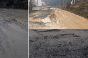 FOTO, ȘTIREA TA| Strada Gării din Câmpeni, plină de mocirlă după ce apa a ieşit pe stradă. Oamenii abia pot traversa drumul